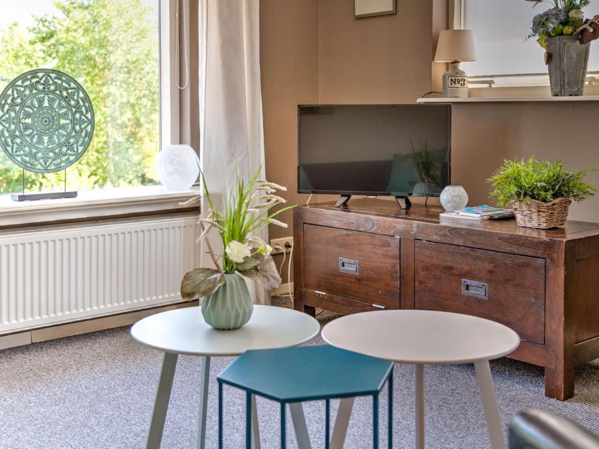 Modern Apartment In Schoorl Near The Beach Bagian luar foto
